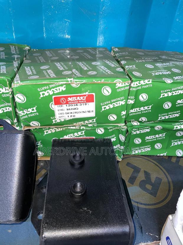Gearbox Mounting Hino 700 - thumbnail 4
