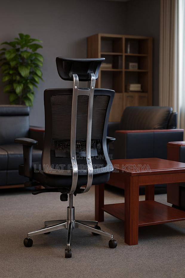Ergonomic Directors Mesh Chair - thumbnail 6