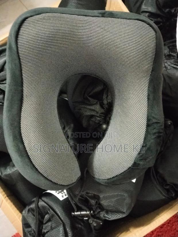Travel Neck Pillows - thumbnail 4