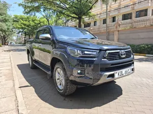 Toyota Hilux Revo Double Cab Deisel 2.8 AWD 2017 Matt Black