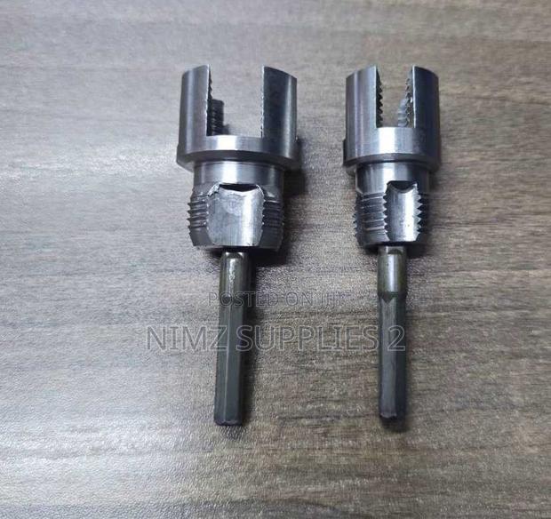 1⁄2 and 3⁄4 Female /Male PVC Threading Tool
