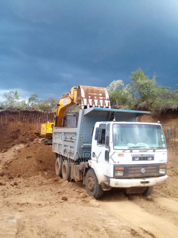 Ashok Leyland Tipper 2518 - thumbnail 3