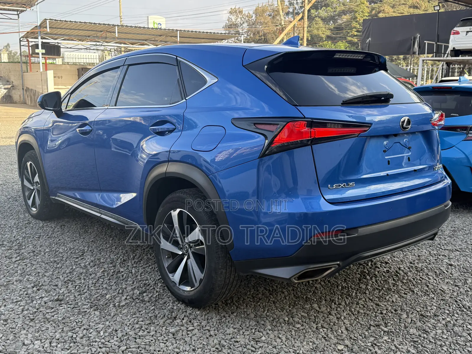 Lexus NX 300h Base 4x4 (2.5L 4cyl 2A) 2017 Blue
