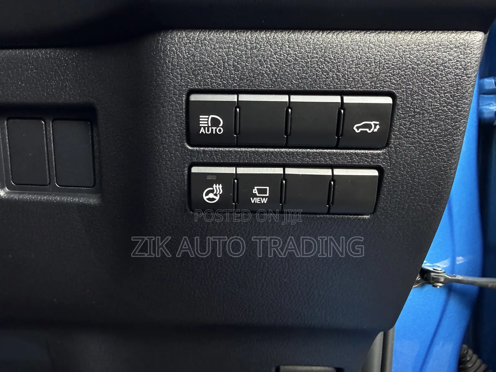 Lexus NX 300h Base 4x4 (2.5L 4cyl 2A) 2017 Blue