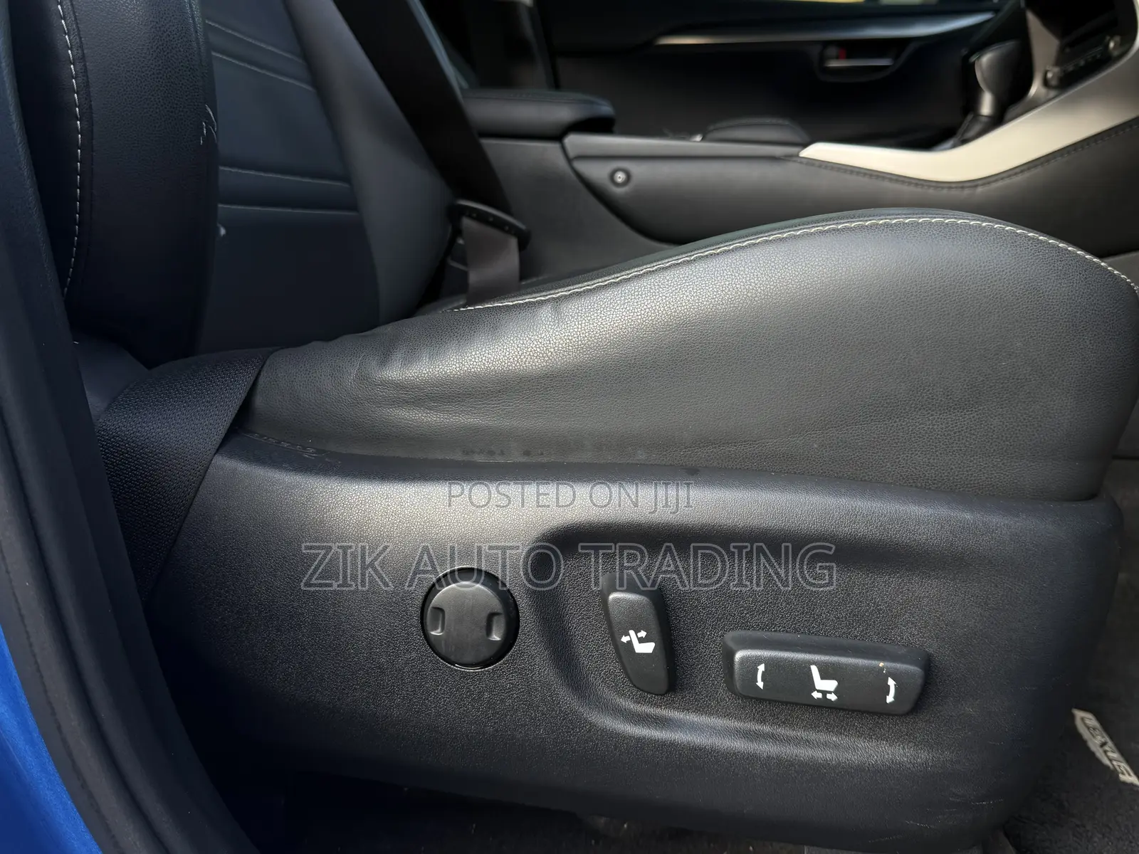 Lexus NX 300h Base 4x4 (2.5L 4cyl 2A) 2017 Blue