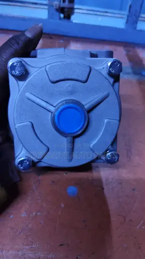 Relay Valve Mitsubishi Fuso