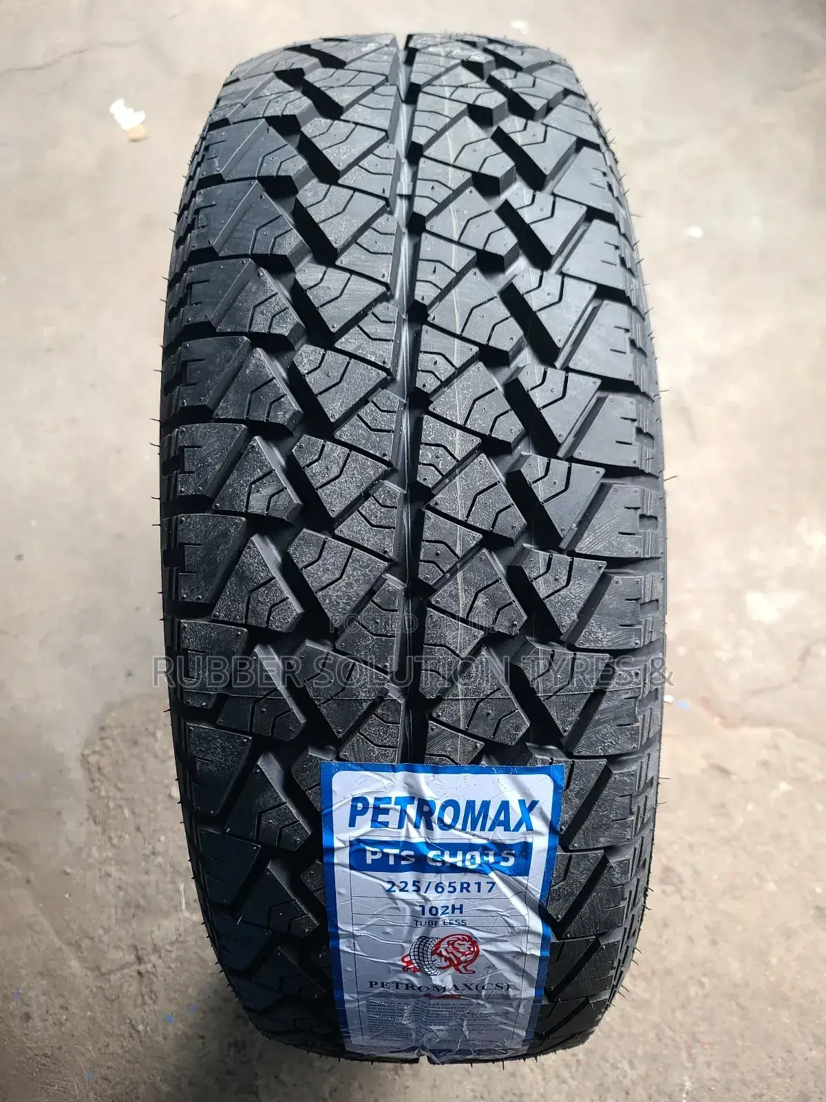 225/65r17 Petromax [All Terrain ]