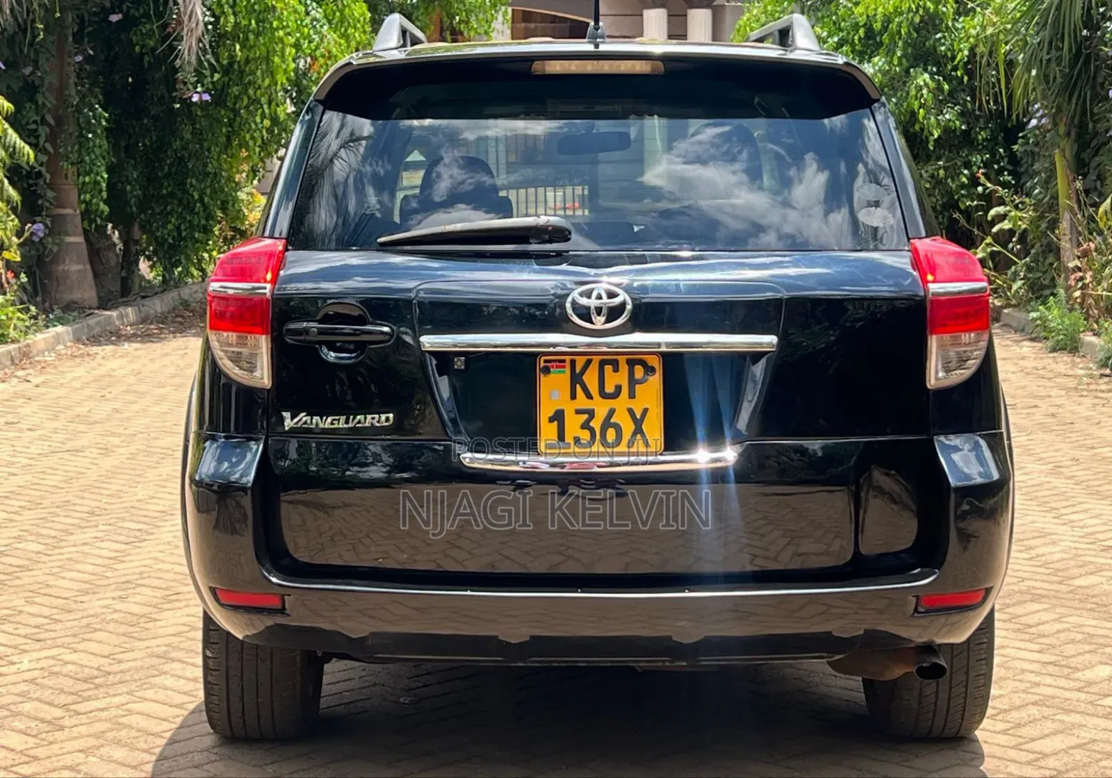 Toyota Vanguard 2010 Black