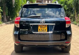 Toyota Vanguard 2010 Black