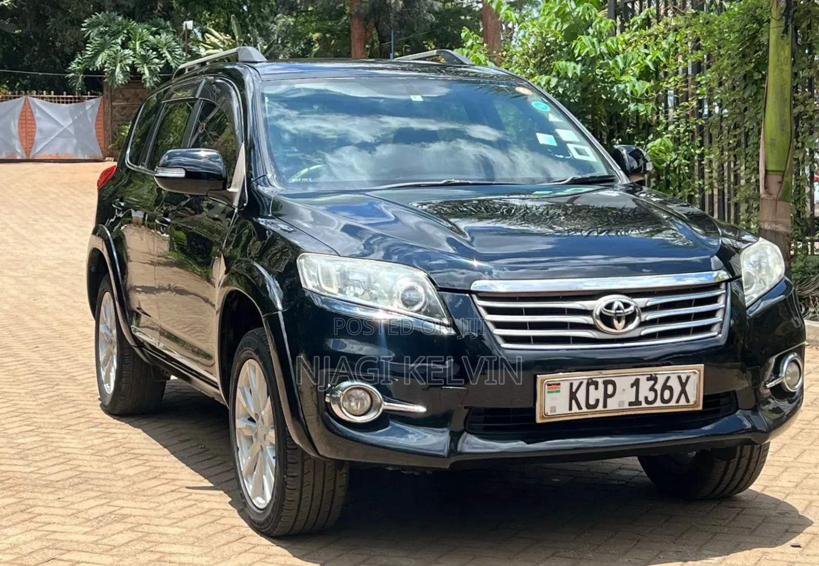 Toyota Vanguard 2010 Black