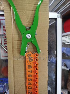 Ear Tag Applicator - thumbnail 2