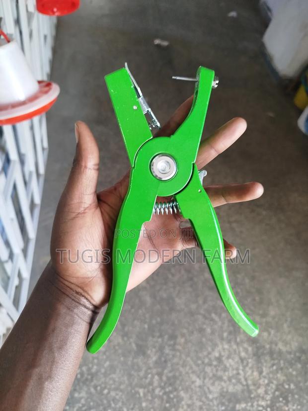 Ear Tag Applicator - thumbnail 5