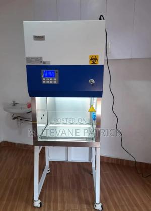 Biosafety Cabinet Class 2b Type 2 - thumbnail 2