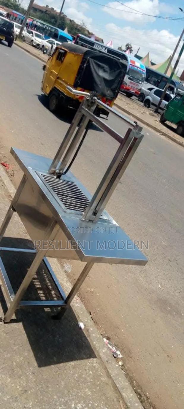 Stainless Steel Meat Grill With Enough Workspace - main view