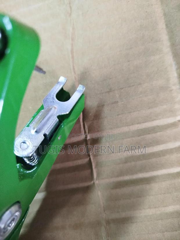 Ear Tag Applicator - thumbnail 6