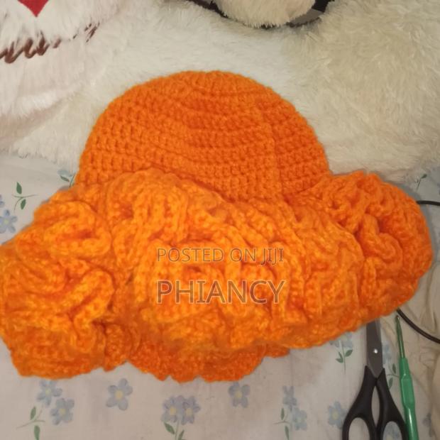 Ruffle Hat for Ladies - thumbnail 2