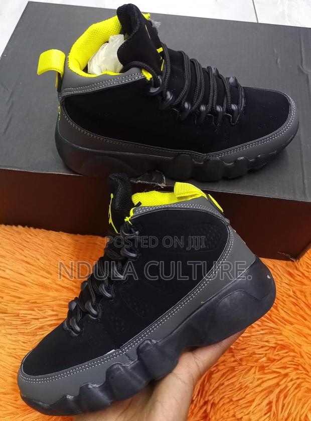 Air Jordan 9 - thumbnail 5