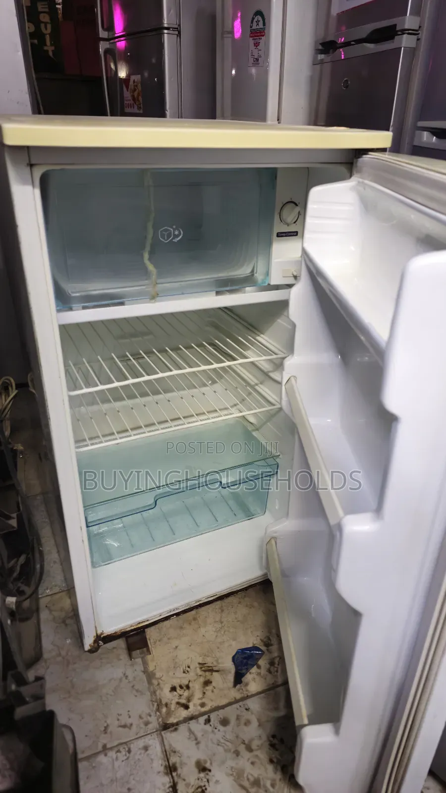 Lg 100l Fridge