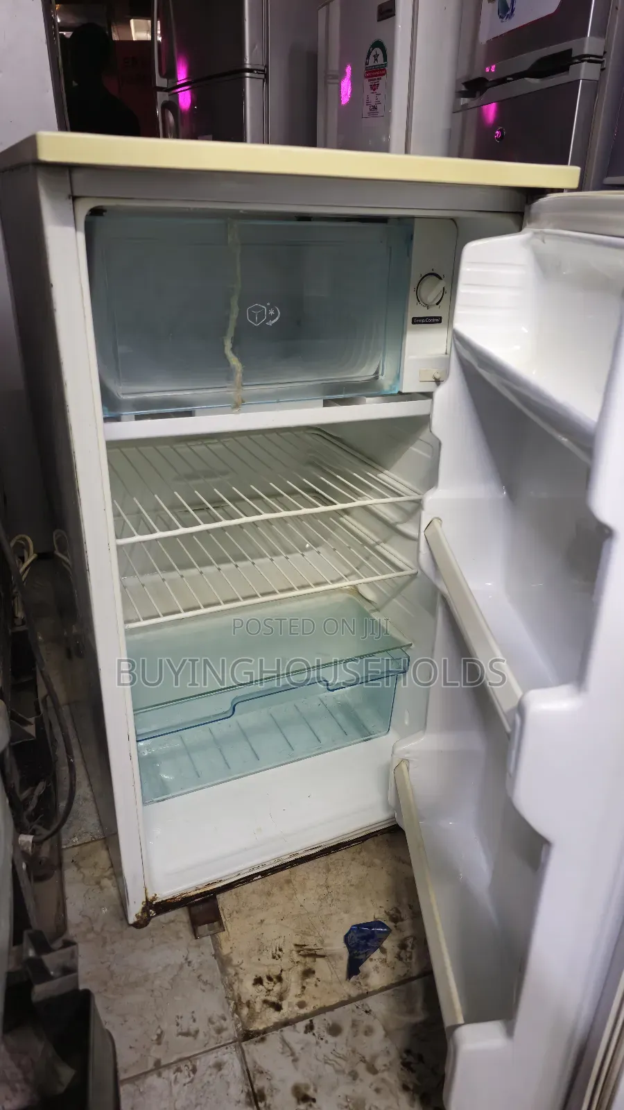 Lg 100l Fridge