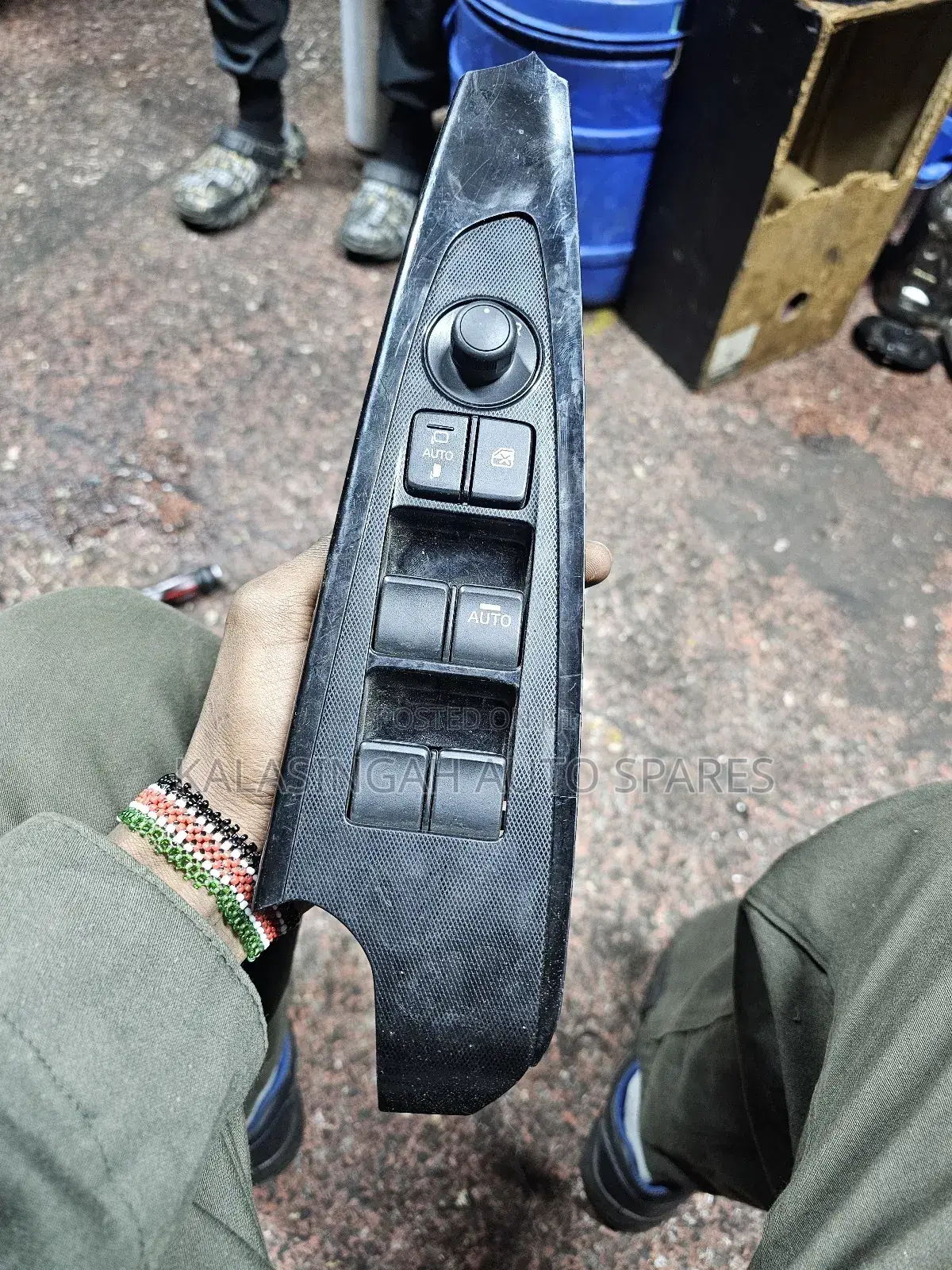 Door Main Switch  Cx5