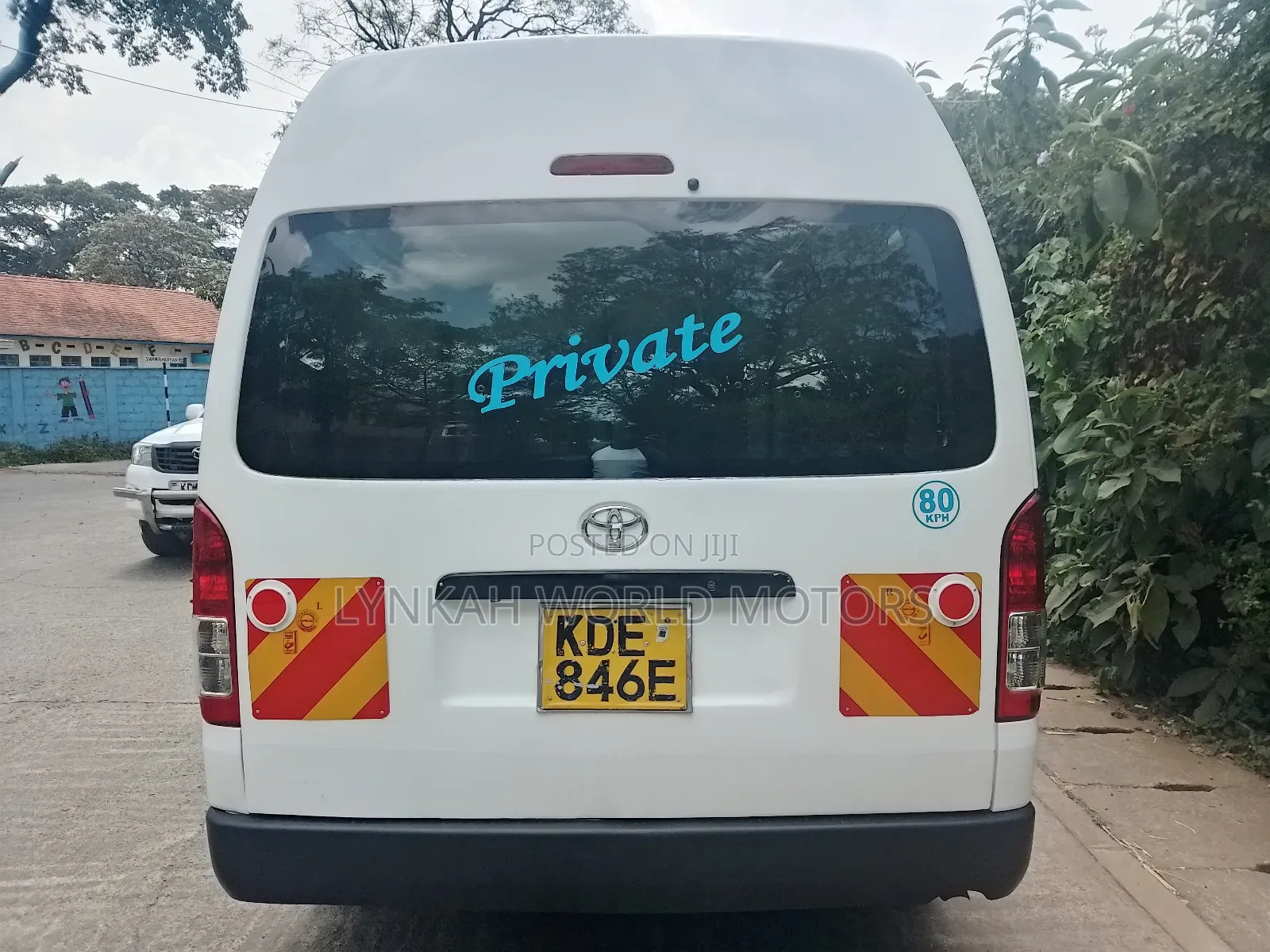 Toyota HiAce 2014 White