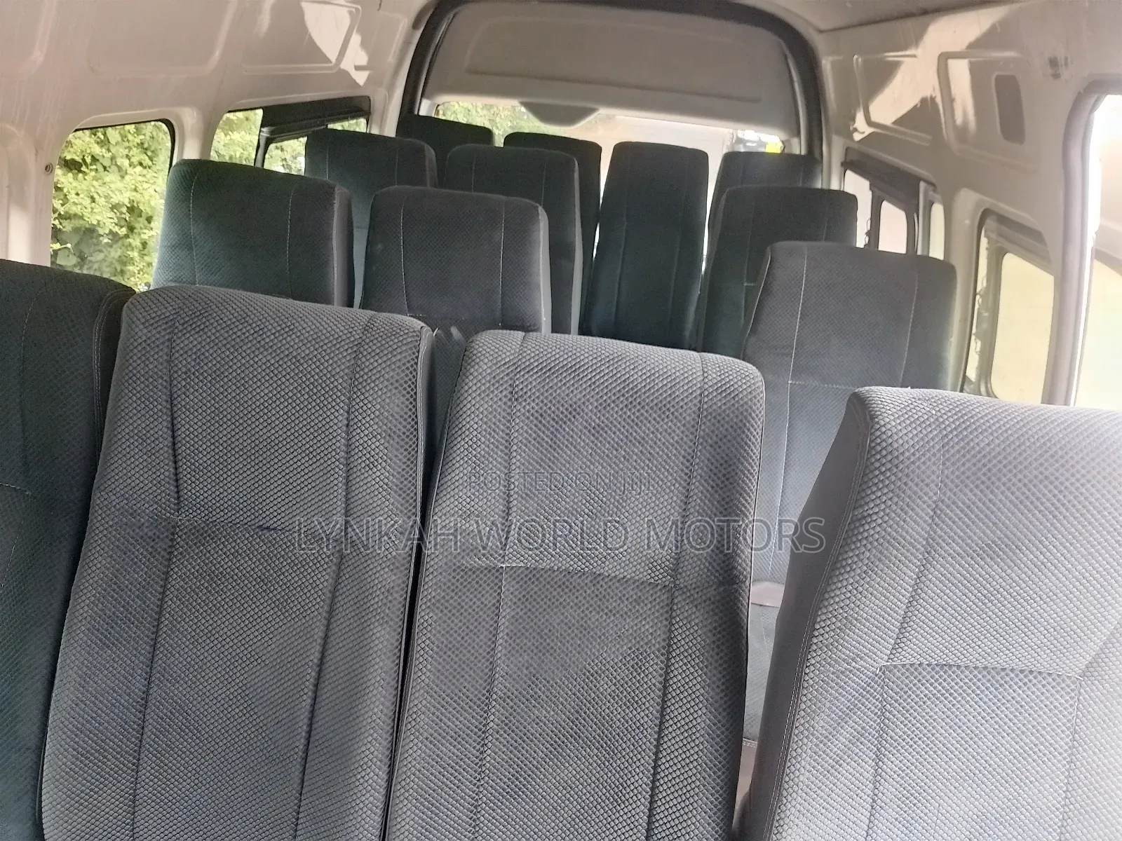 Toyota HiAce 2014 White