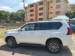 Toyota Land Cruiser Prado 2.8 2018 White