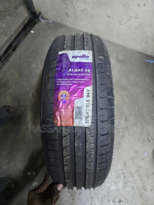 205/65r15 Apollo Tyre Made In( India)