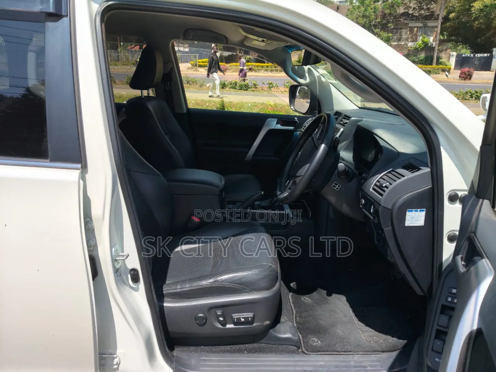 Toyota Land Cruiser Prado 2.8 2018 White
