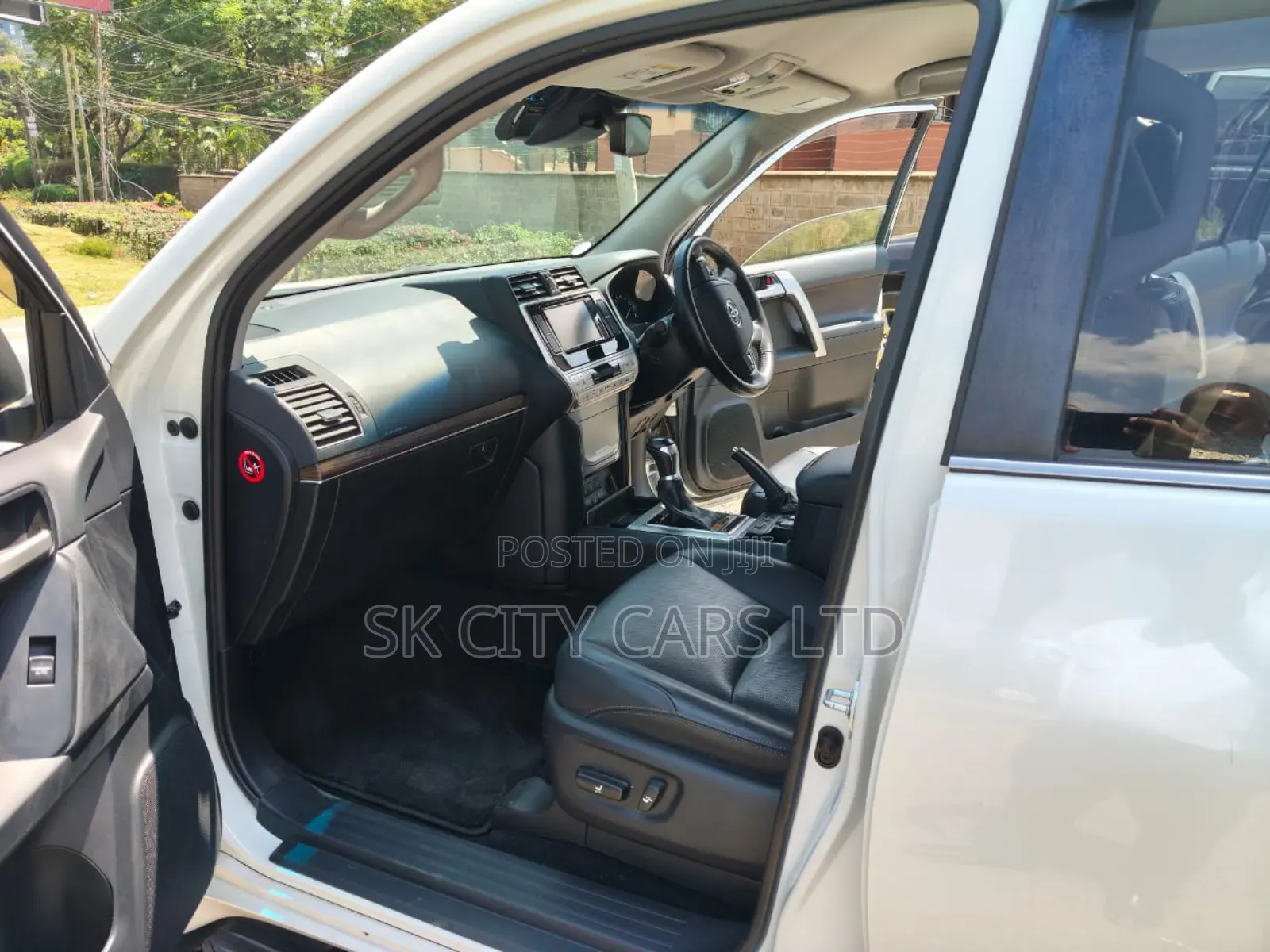 Toyota Land Cruiser Prado 2.8 2018 White