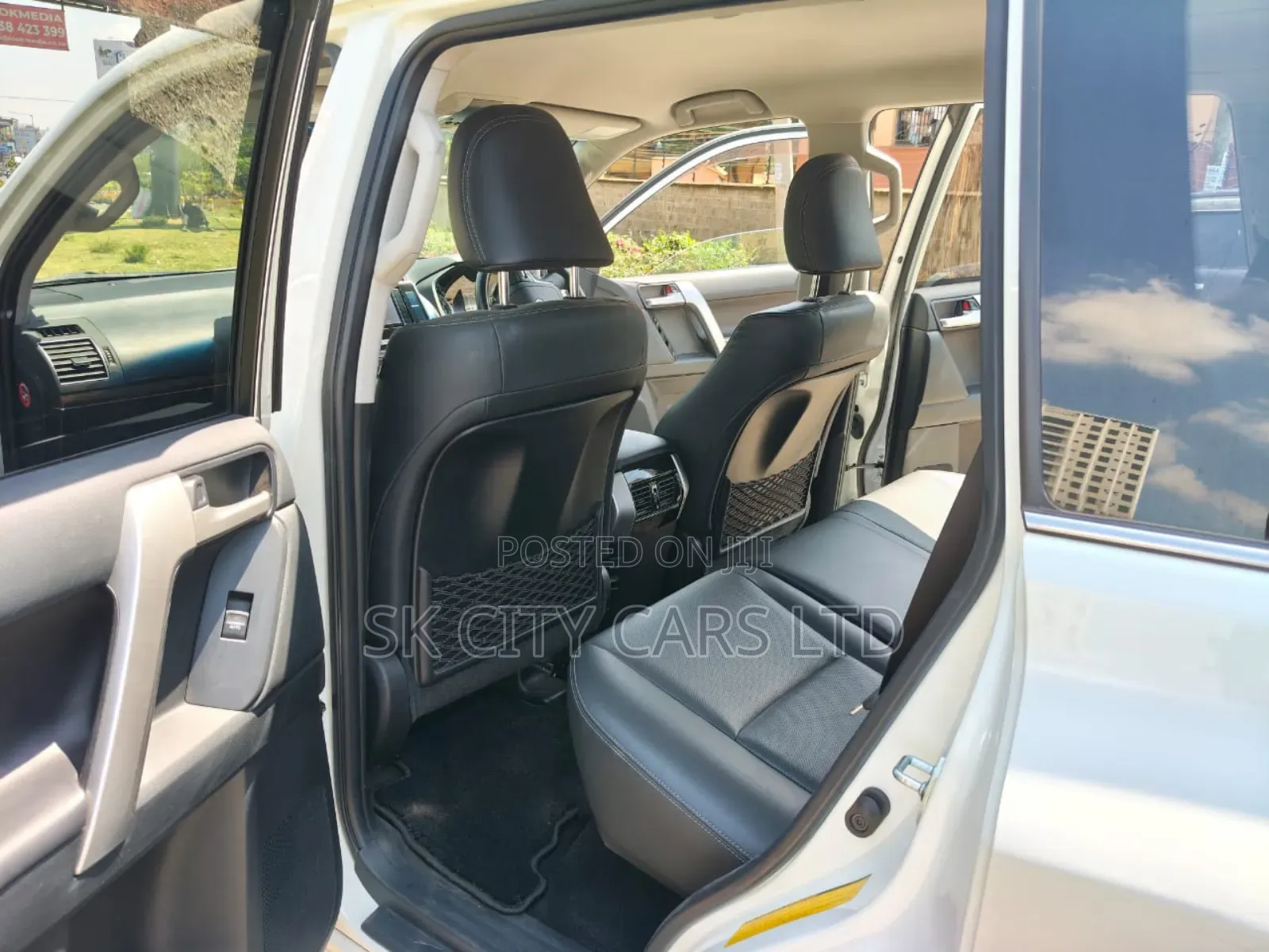 Toyota Land Cruiser Prado 2.8 2018 White