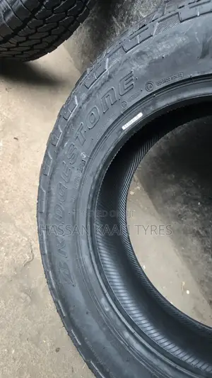 225/70r17 Bredgstone Tyre