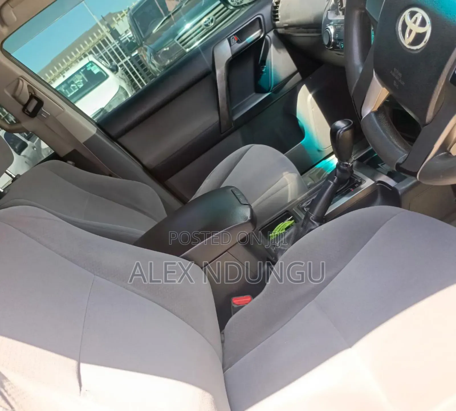 Toyota Land Cruiser Prado 2011 White