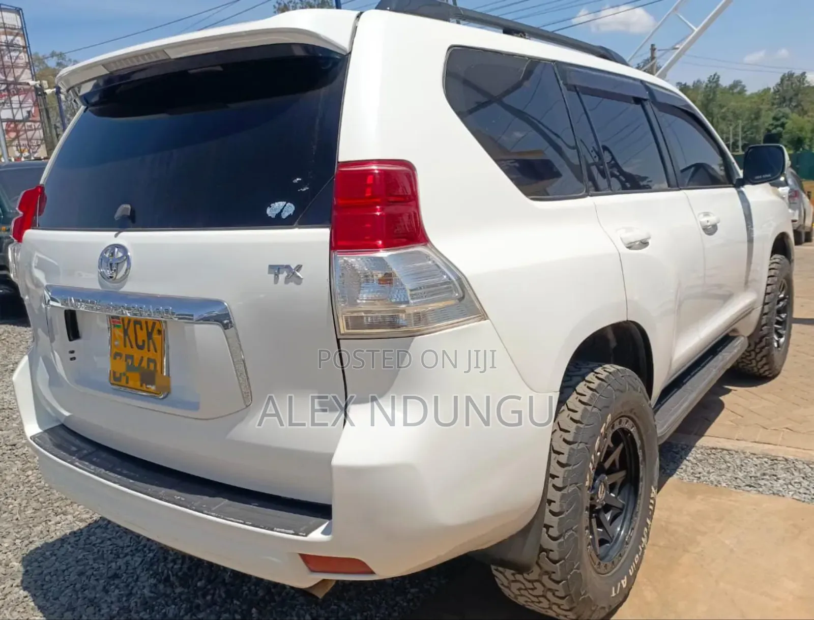 Toyota Land Cruiser Prado 2011 White