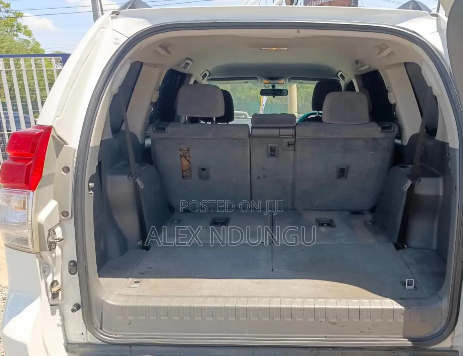 Toyota Land Cruiser Prado 2011 White
