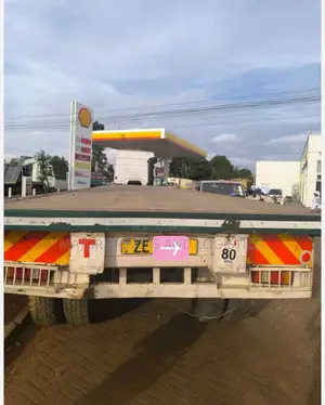 Flat Bed Trailers for Jobs and Errands Services Are Available