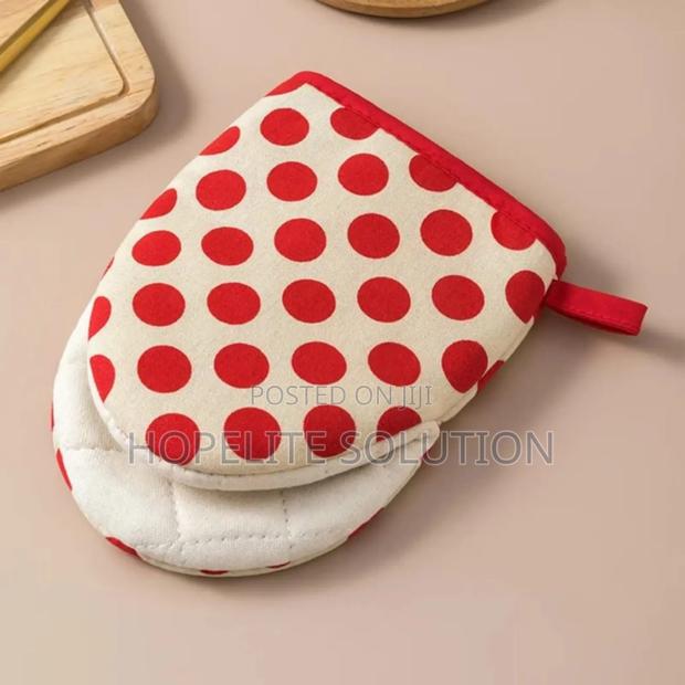 Heat Resistant Oven Gloves