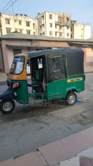 Piaggio 2022 Green