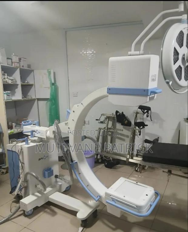 C Arm X-Ray Machine - main view