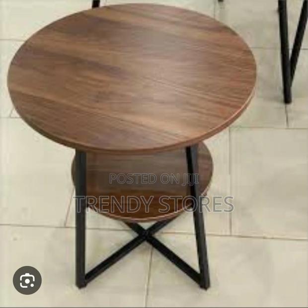 Round Metal Frame Table - main view