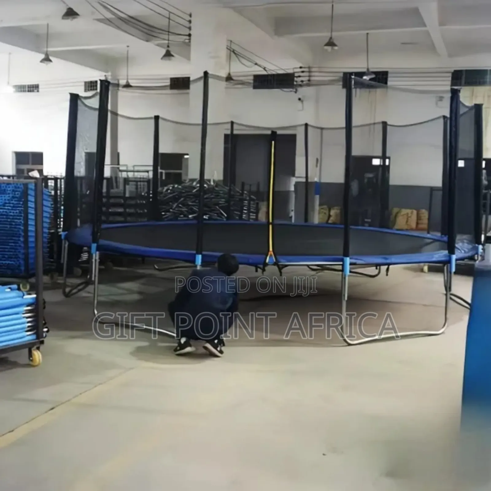 Strong 12 Ft Trampoline With Safety Net For Proffessional/ Private Use