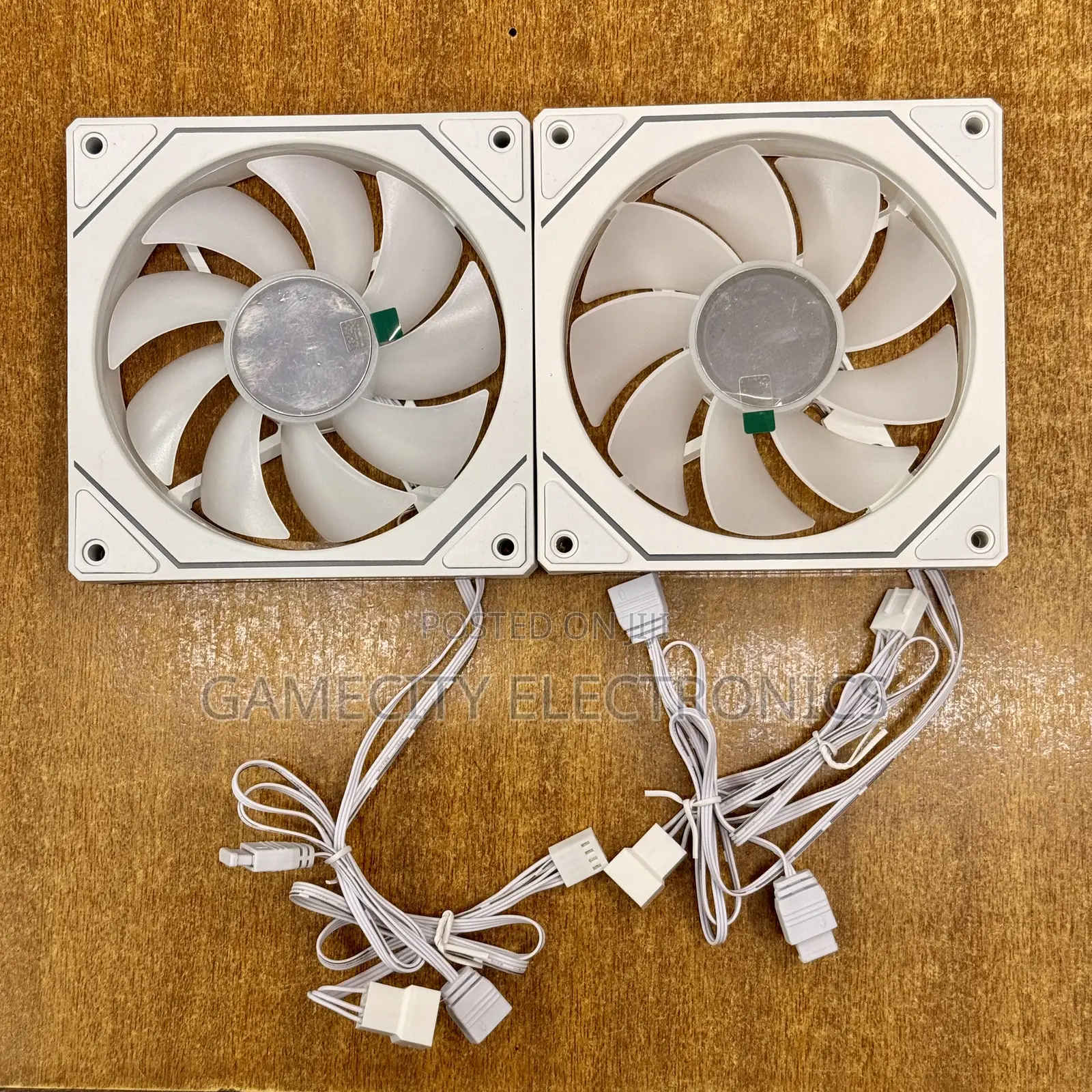 Gaming Case Fans With Infinity Effect Both Normal and Reverse Blades