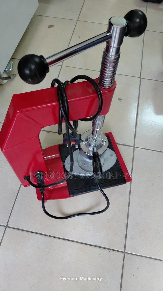 Best Quality Tyre Vulcanizing Machine for Small to Medium Size Tyres. - thumbnail 2