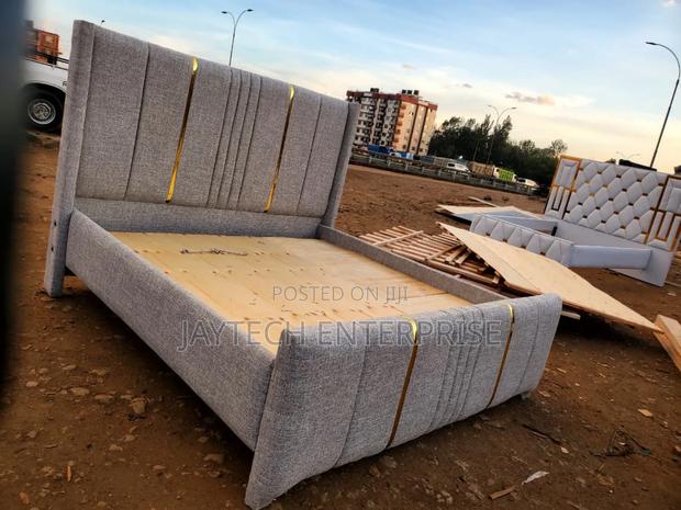 5 X 6 Chester Bed - main view