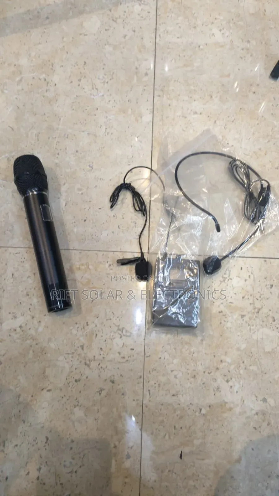 BNK Hand and Tie Wireless Microphone X35htl
