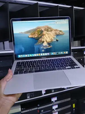 Laptop Apple MacBook Air 2020 8GB Intel Core I5 SSD 512GB