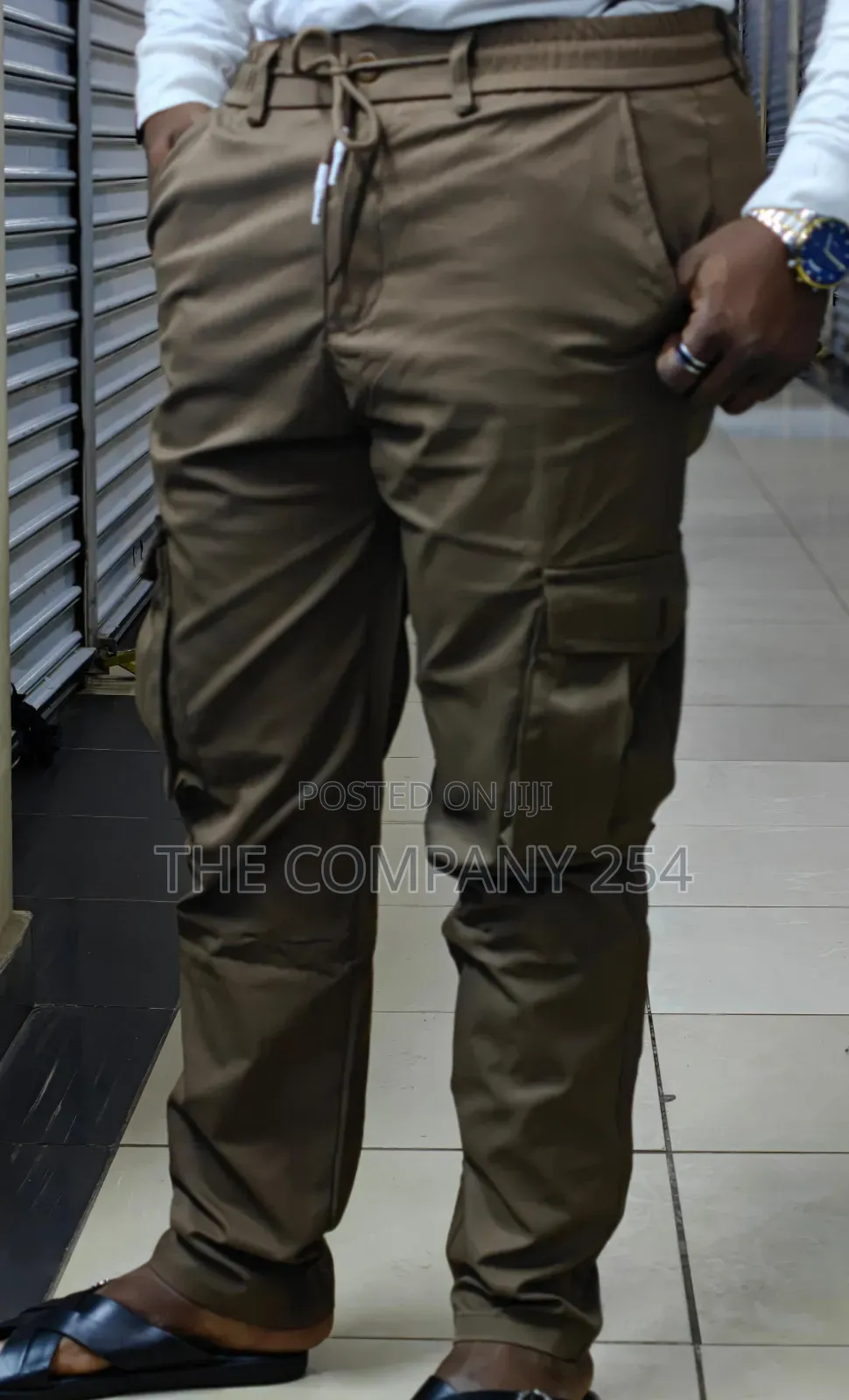 Quality Casual Design Double Pocket Plain Cargo Pants Available