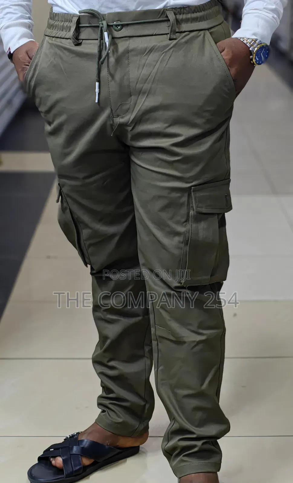 Quality Casual Design Double Pocket Plain Cargo Pants Available