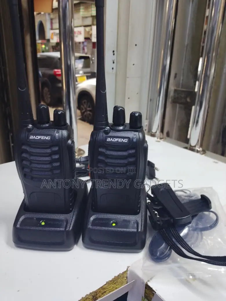 Baofeng Bf-888s Walkie Talkie Uhf 16-Channel Two-Way Radio