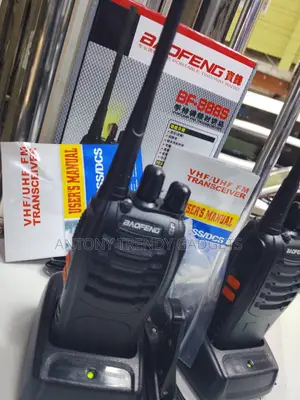 Baofeng Bf-888s Rechargeable Walkie Talkie With Earpiece
